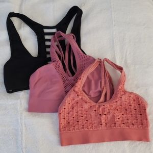 2/20$ 💕 Victoria's secret sports bra bundle